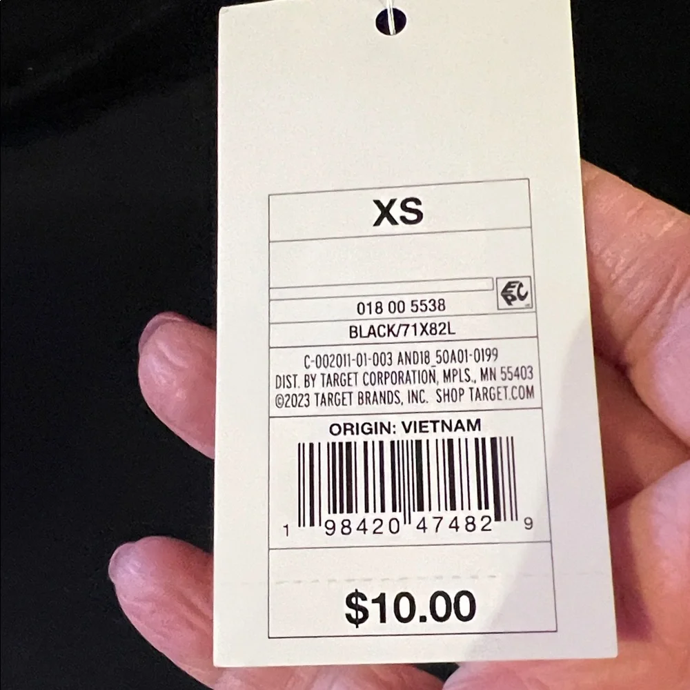 Black Sleeveless Top - Picture 3 of 4